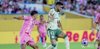 “后弗格森时代”曼联再度换帅 十任主帅轮换仍难回巅峰 股价深陷谷底